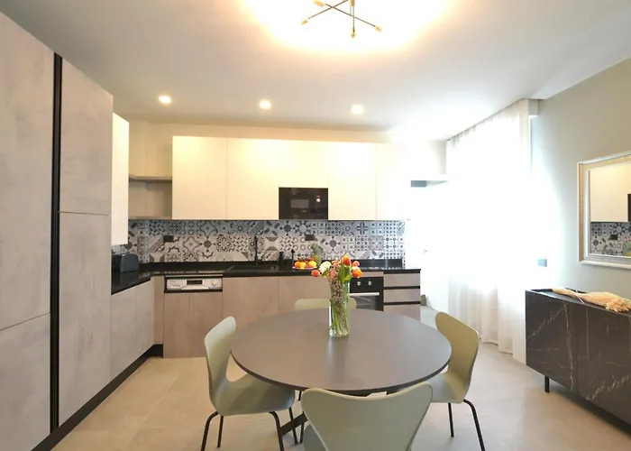 Bed & Breakfast Civico 8 4*